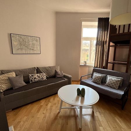 Downtown Apartment B Krakow Luaran gambar