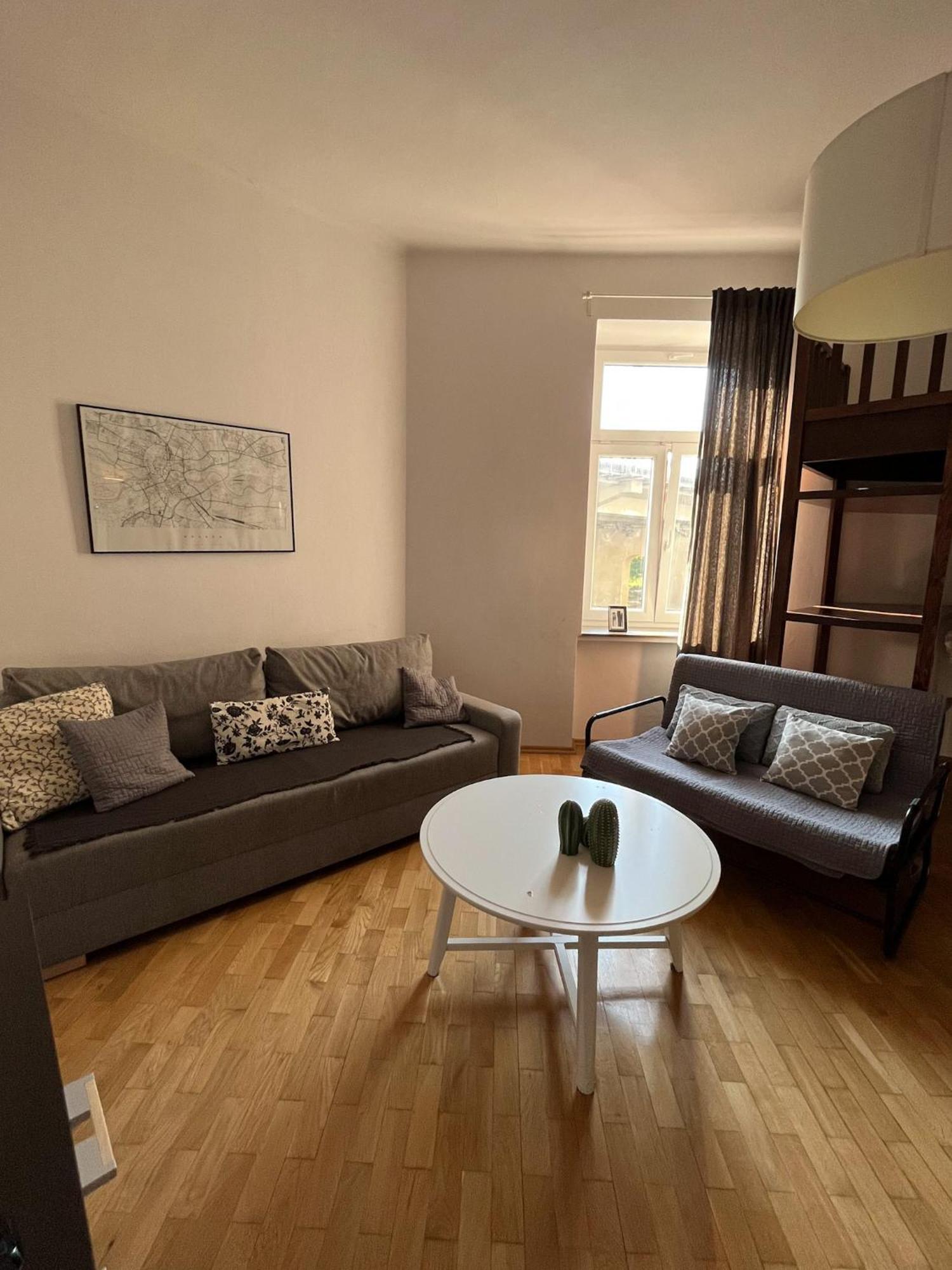 Downtown Apartment B Krakow Luaran gambar